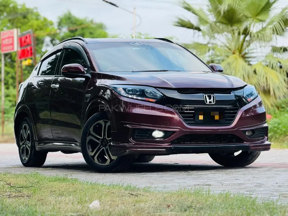 Honda Vezel 2015 for Sale in Islamabad Image-1