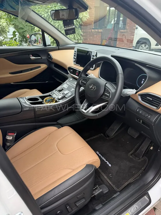 Hyundai Santa Fe 2025 for Sale in Lahore Image-1