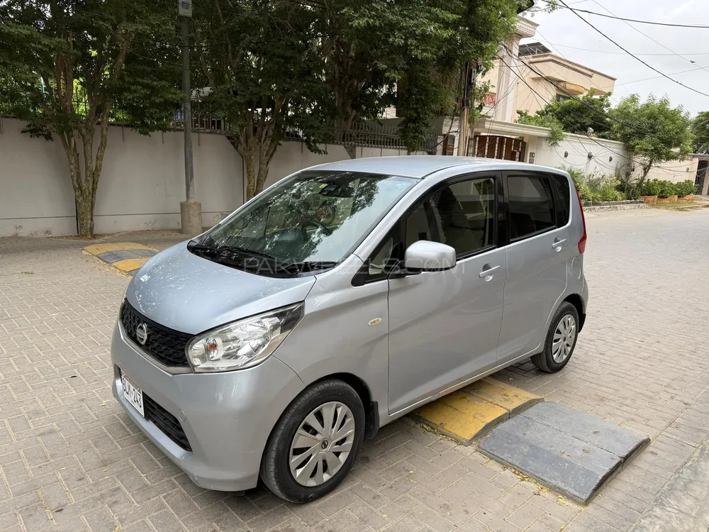 Nissan Dayz 2014 for Sale in Karachi Image-1