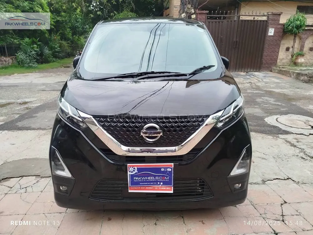 نسان ڈیز 2023 for Sale in لاہور Image-1