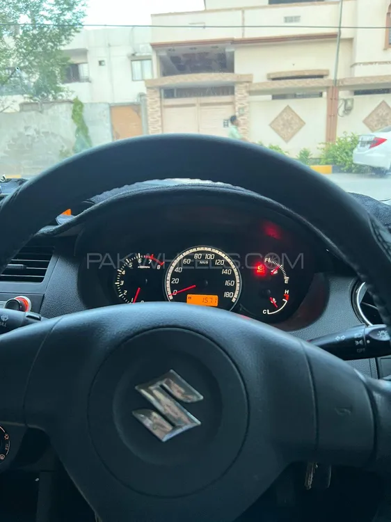 Suzuki Swift 2013 for Sale in Karachi Image-1