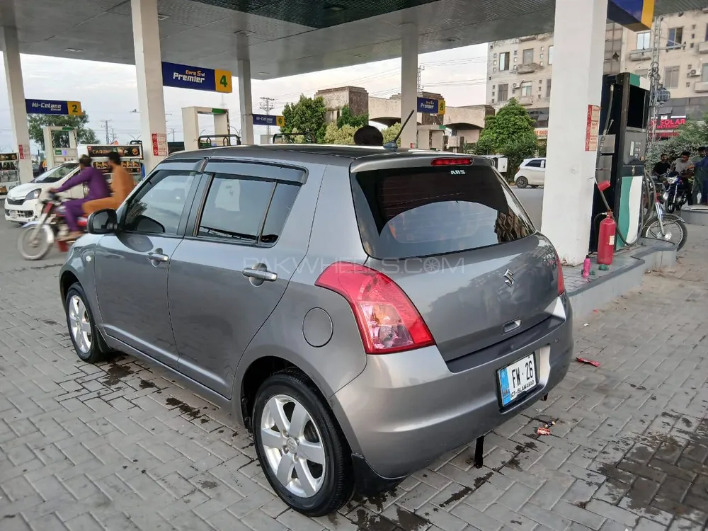 Suzuki Swift 2015 for Sale in Islamabad Image-1