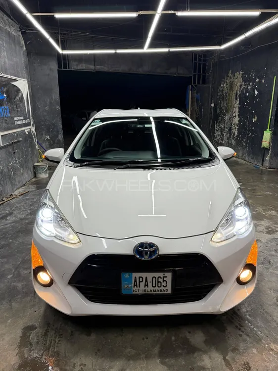 Toyota Aqua 2015 for Sale in Islamabad Image-1