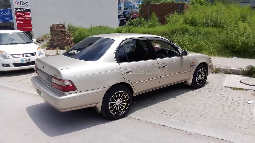 Toyota Corolla 1998 for Sale in Islamabad Image-1