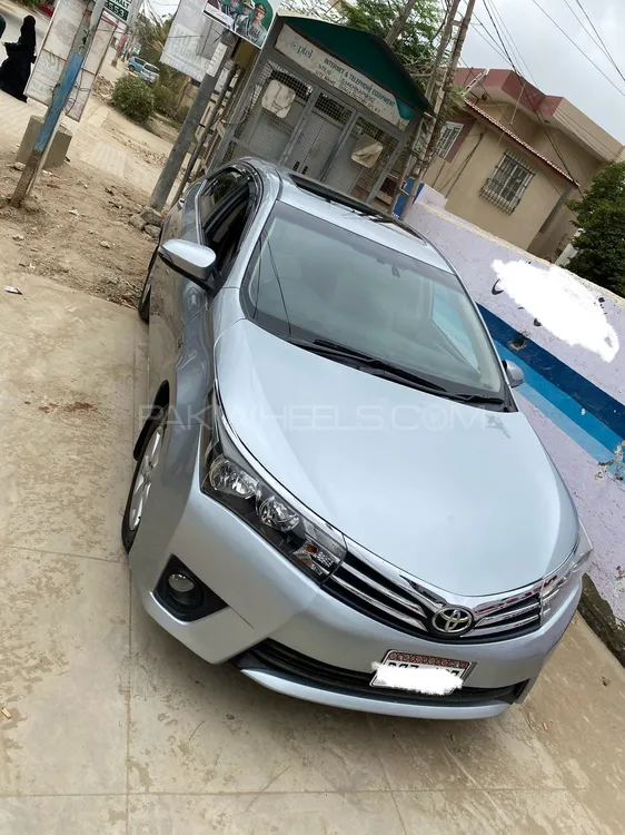 Toyota Corolla 2015 for Sale in Karachi Image-1