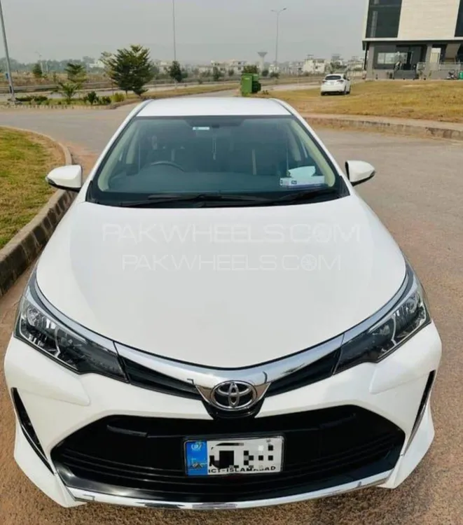 Toyota Corolla 2021 for Sale in Islamabad Image-1