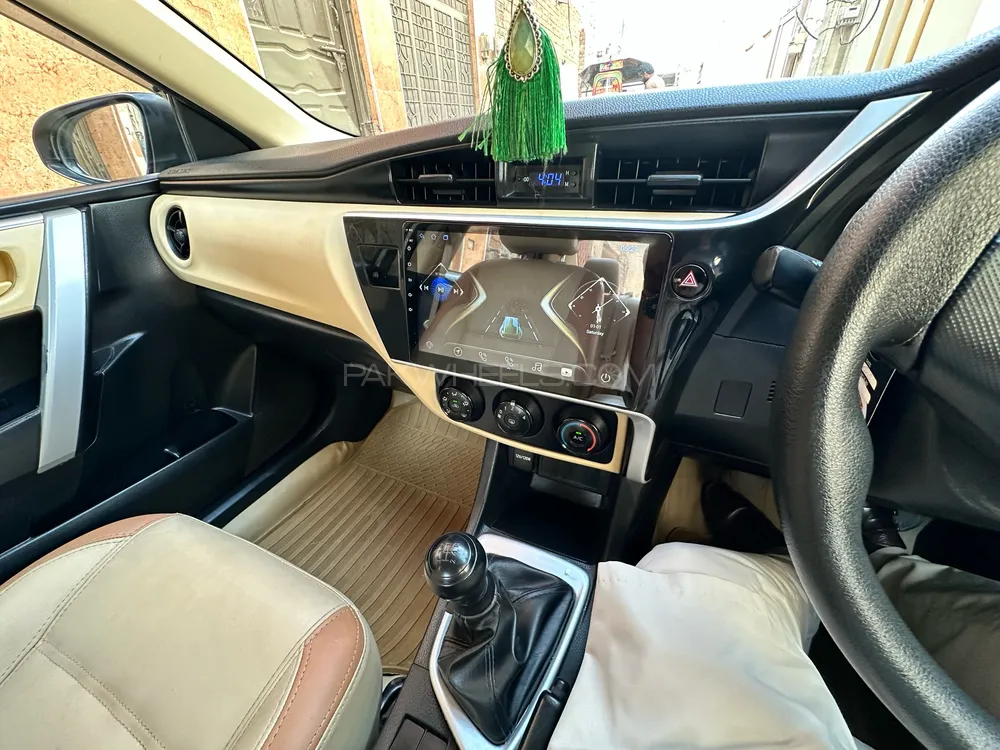Toyota Corolla 2018 for Sale in Jhang Image-1