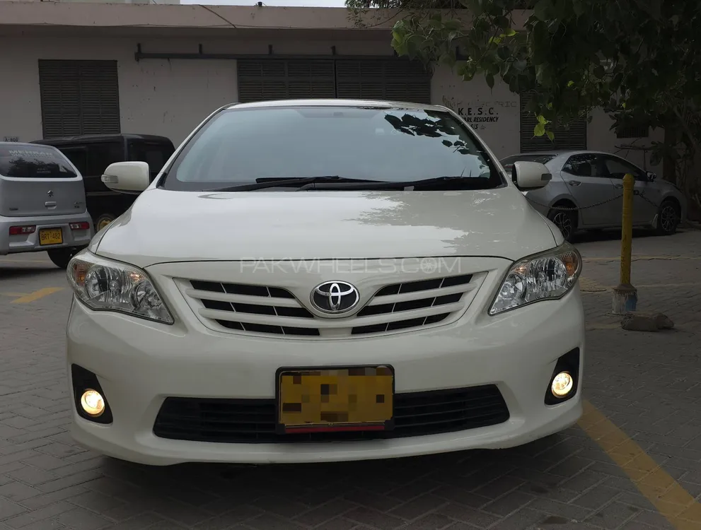 Toyota Corolla 2012 for Sale in Karachi Image-1