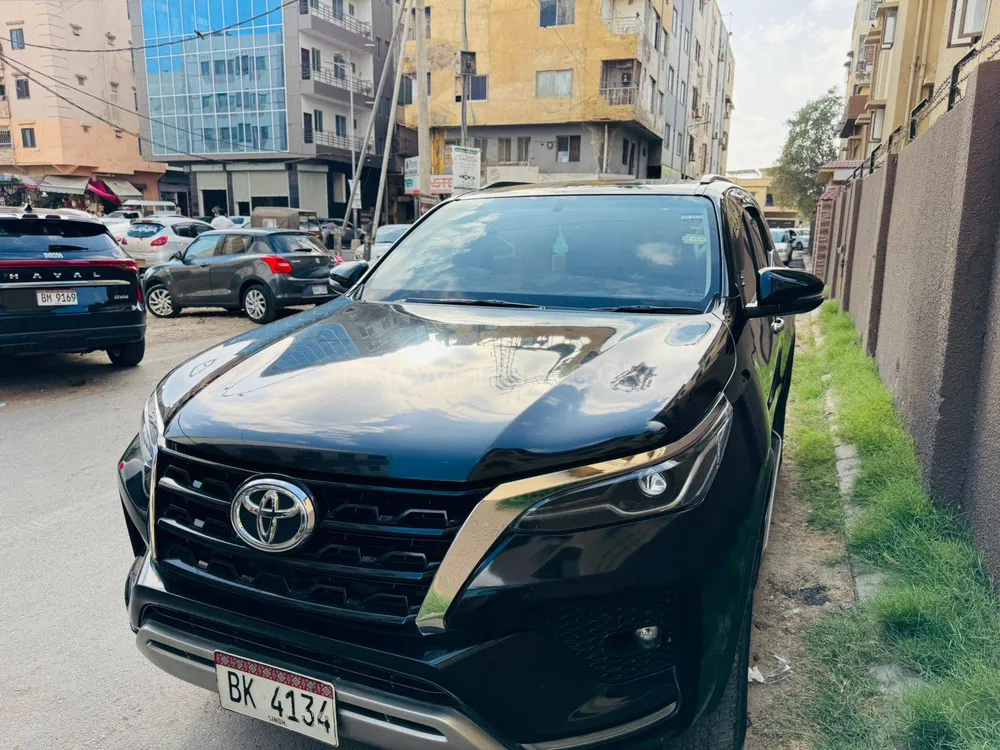 Toyota Fortuner 2022 for Sale in Karachi Image-1
