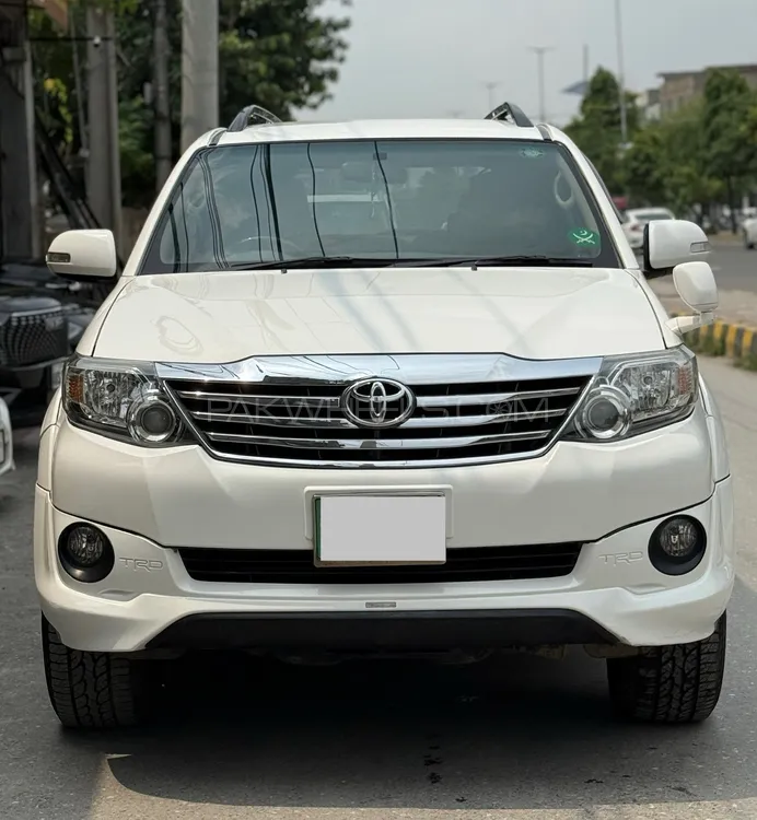 ٹویوٹا فورچیونر 2015 for Sale in لاہور Image-1