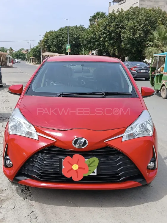 Toyota Vitz 2018 for Sale in Faisalabad Image-1