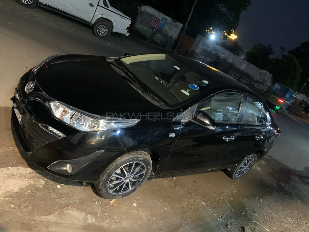 Toyota Yaris Sedan 2021 for Sale in Faisalabad Image-1