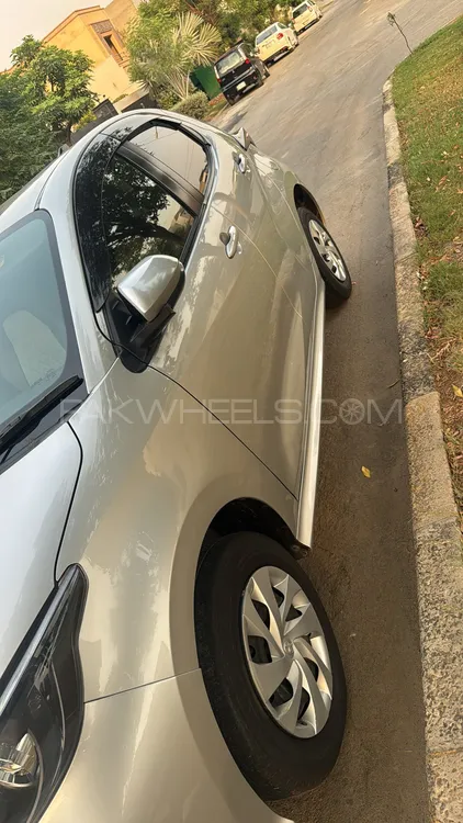 Toyota Yaris Hatchback 2020 for Sale in Faisalabad Image-1