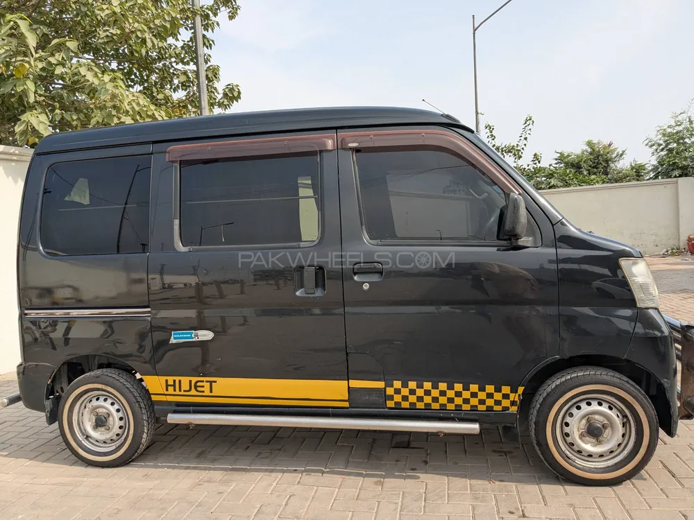 Daihatsu Hijet 2017 for Sale in Lahore Image-1