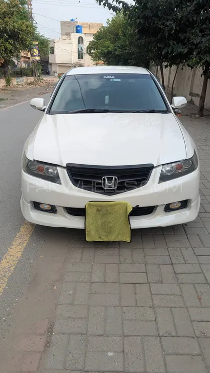 Honda Accord 2004 for Sale in Lahore Image-1