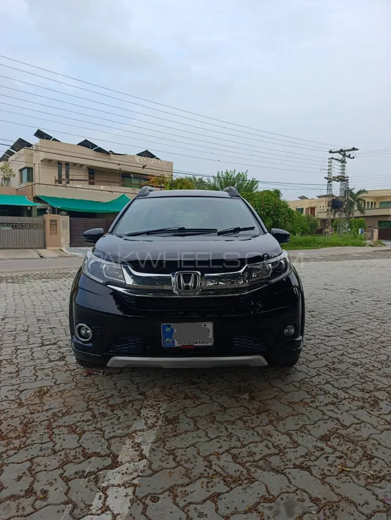 Honda BR-V 2017 for Sale in Lahore Image-1