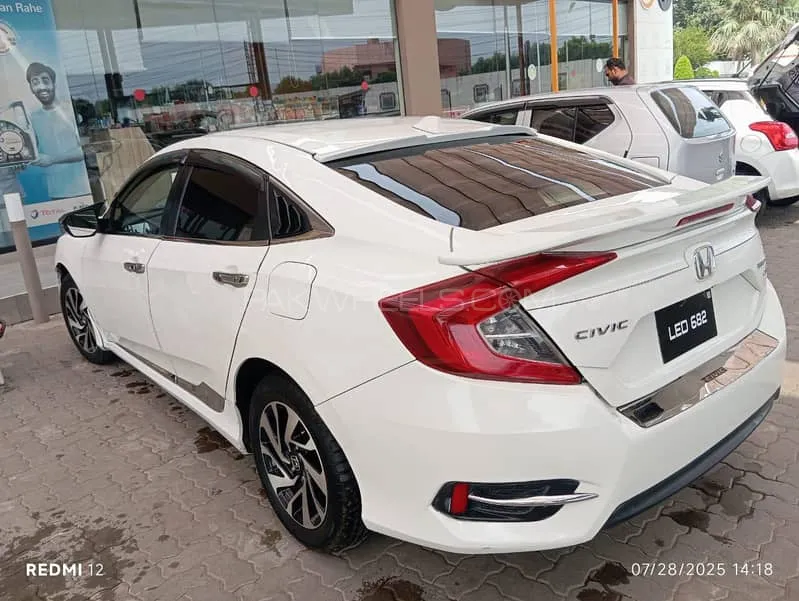 Honda Civic 2018 for Sale in Lahore Image-1