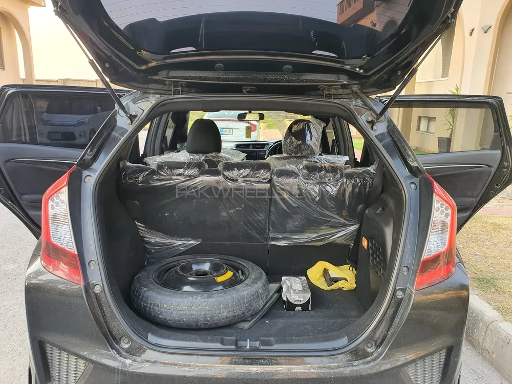 Honda Fit 2013 for Sale in Lahore Image-1
