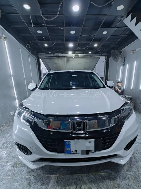 Honda Vezel 2015 for Sale in Islamabad Image-1