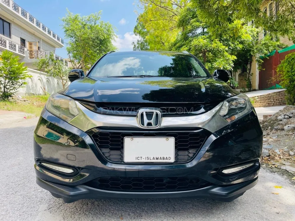 Honda Vezel 2016 for Sale in Rawalpindi Image-1