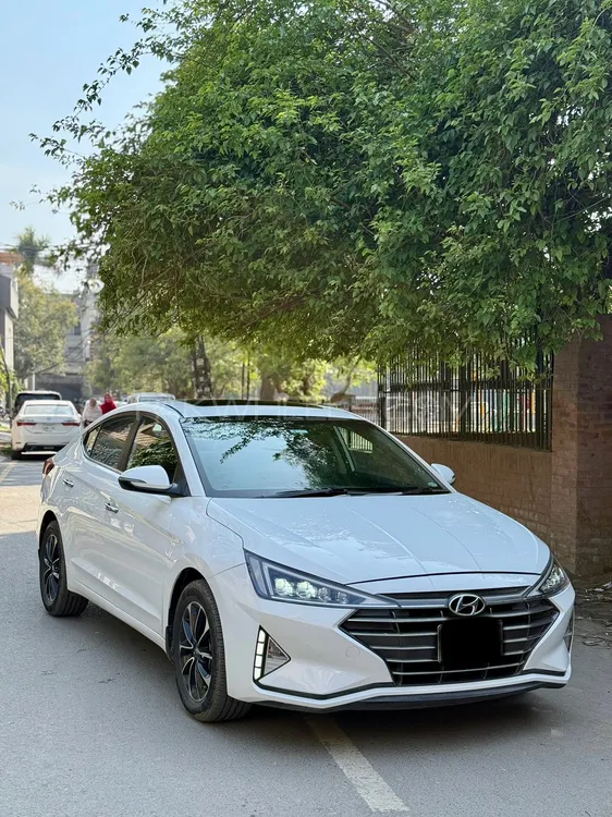 Hyundai Elantra 2021 for Sale in Lahore Image-1
