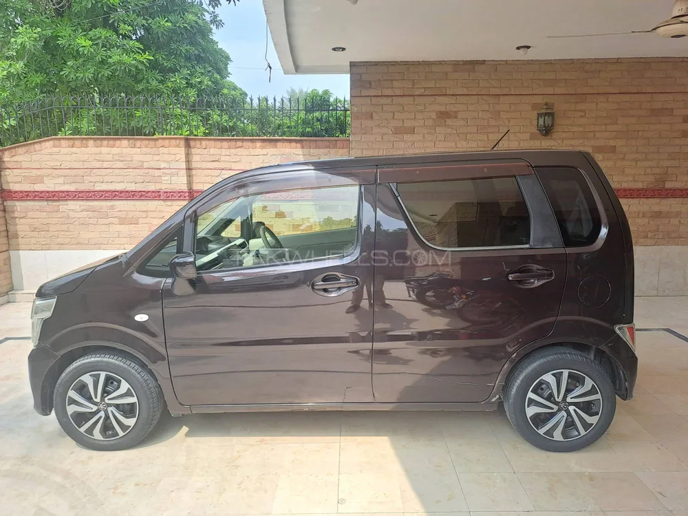 Mazda Flair 2017 for Sale in Lahore Image-1