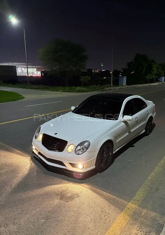 Mercedes Benz E Class 2005 for Sale in Lahore Image-1