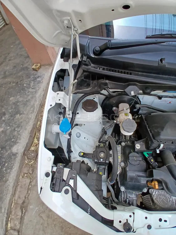 Suzuki Alto 2025 for Sale in Peshawar Image-1