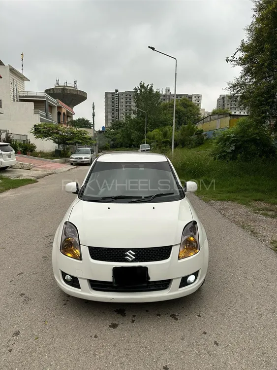 Suzuki Swift 2015 for Sale in Islamabad Image-1
