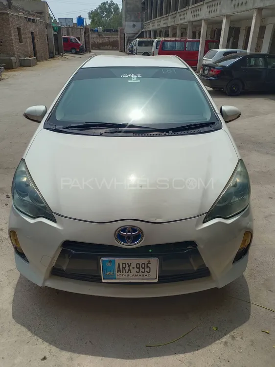 Toyota Aqua 2012 for Sale in Peshawar Image-1