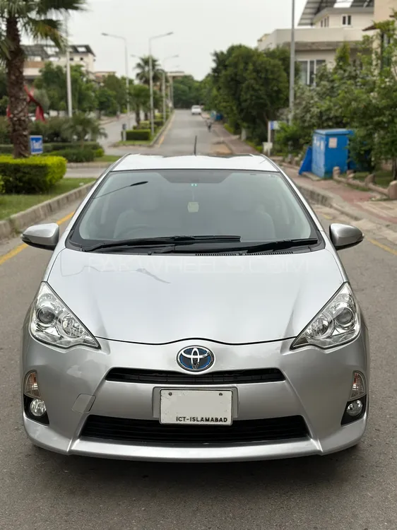 Toyota Aqua 2013 for Sale in Islamabad Image-1