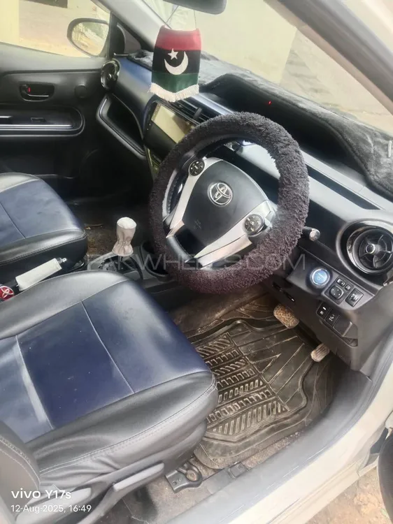 Toyota Aqua 2015 for Sale in Karachi Image-1