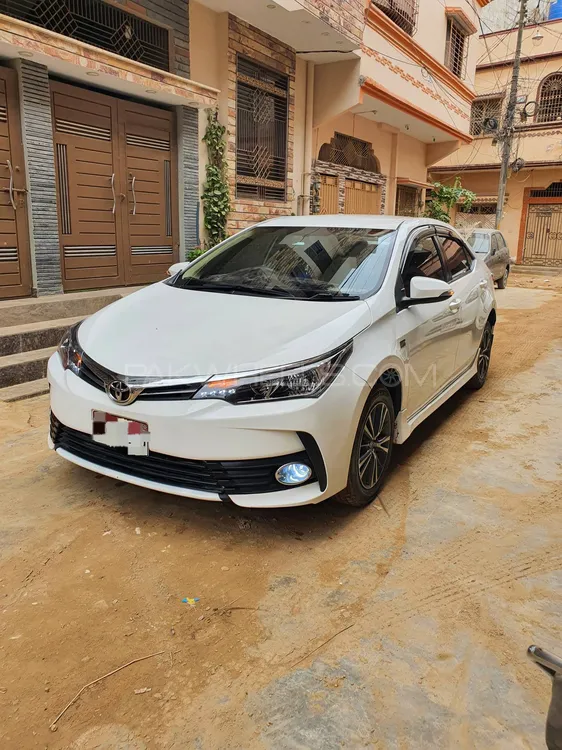 Toyota Corolla 2018 for Sale in Karachi Image-1