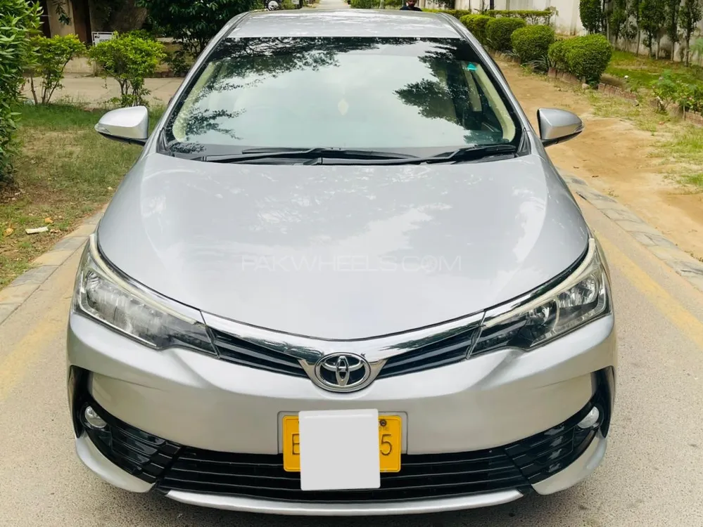 Toyota Corolla 2018 for Sale in Karachi Image-1