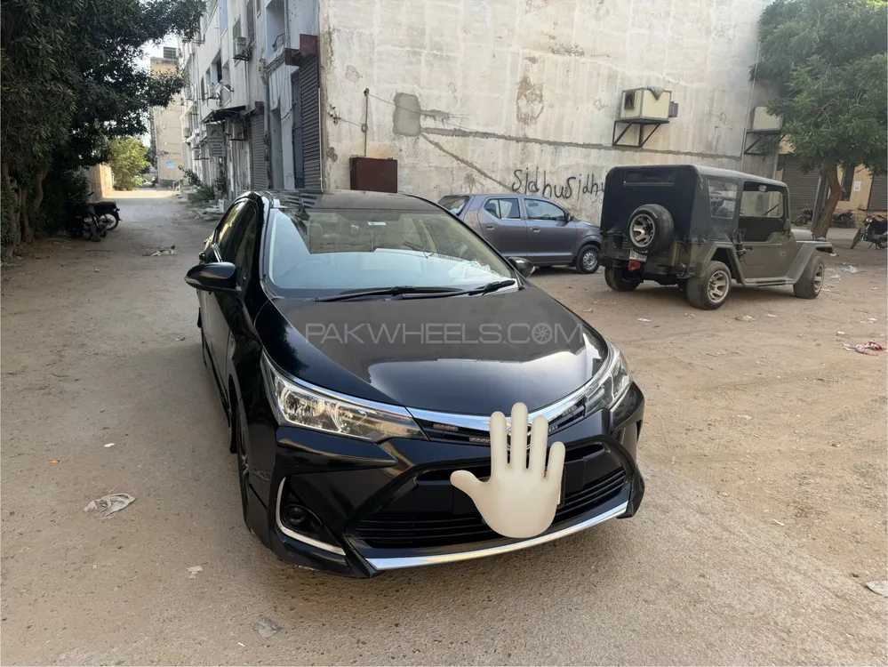 Toyota Corolla 2021 for Sale in Karachi Image-1