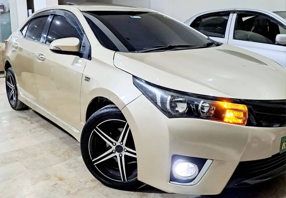 Toyota Corolla 2014 for Sale in Karachi Image-1
