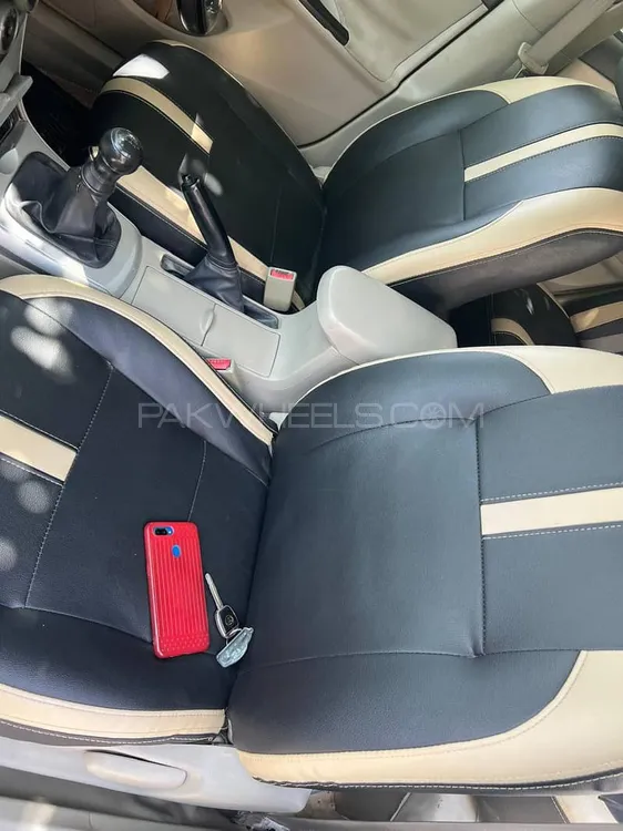 Toyota Corolla 2013 for Sale in Islamabad Image-1