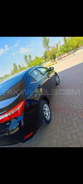 Toyota Corolla 2015 for Sale in Bhalwal Image-1