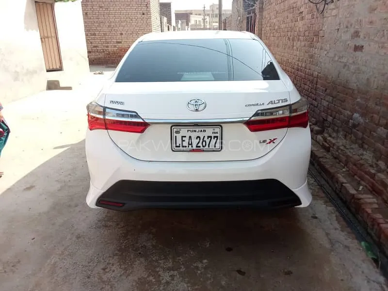 Toyota Corolla 2019 for Sale in Faisalabad Image-1