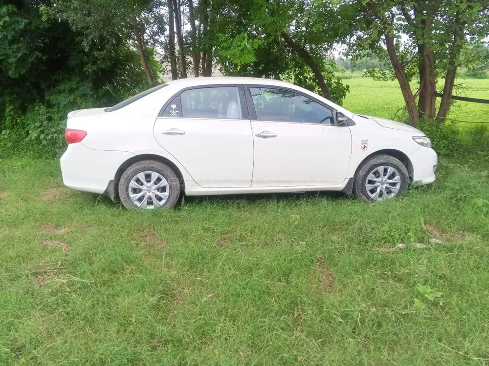 Toyota Corolla 2010 for Sale in Lahore Image-1