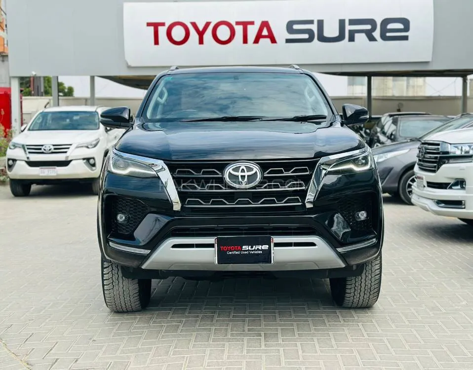 Toyota Fortuner 2023 for Sale in Karachi Image-1
