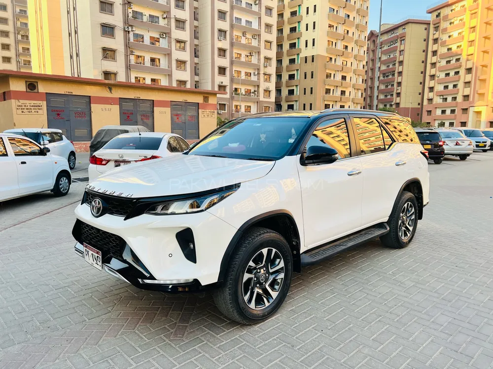 Toyota Fortuner 2022 for Sale in Karachi Image-1