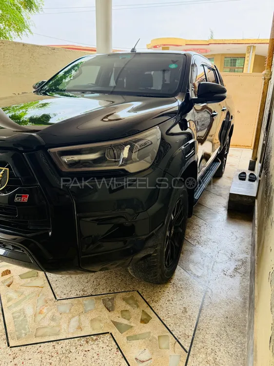 Toyota Hilux 2023 for Sale in Islamabad Image-1