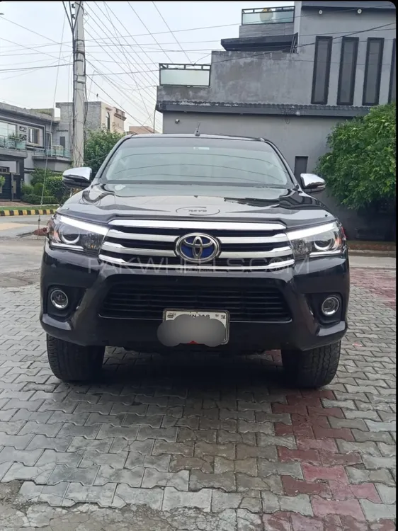 Toyota Hilux 2021 for Sale in Lahore Image-1