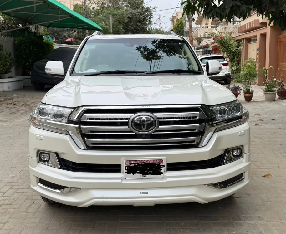 Toyota Land Cruiser 2017 for Sale in Karachi Image-1