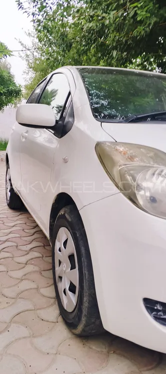 Toyota Vitz 2006 for Sale in Swabi Image-1