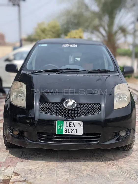 ٹویوٹا ویٹز 2005 for Sale in پشاور Image-1