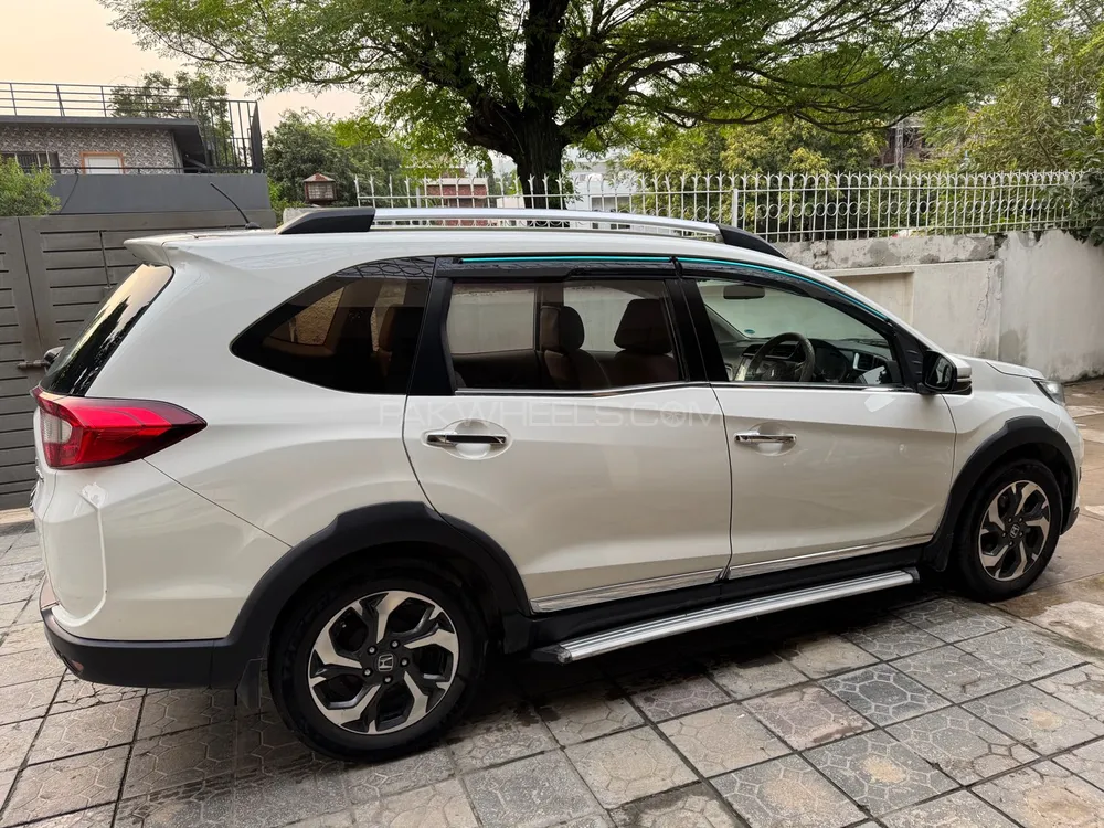 Honda BR-V 2018 for Sale in Islamabad Image-1