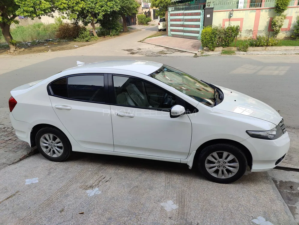 Honda City 2015 for Sale in Lahore Image-1