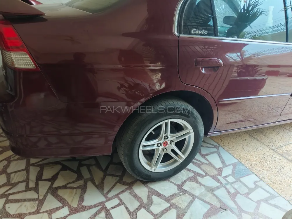 Honda Civic 2004 for Sale in Multan Image-1